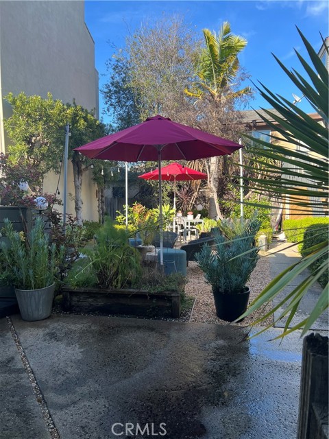 Detail Gallery Image 30 of 36 For 320 12th St #5,  Seal Beach,  CA 90740 - 2 Beds | 1/1 Baths