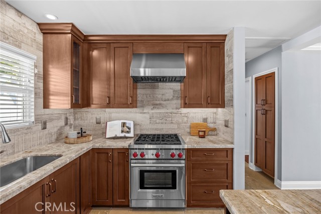 224 Pauline Place, Costa Mesa CA: https://media.crmls.org/medias/f2dc6687-8aad-4dbf-90ec-404bb5a59b01.jpg