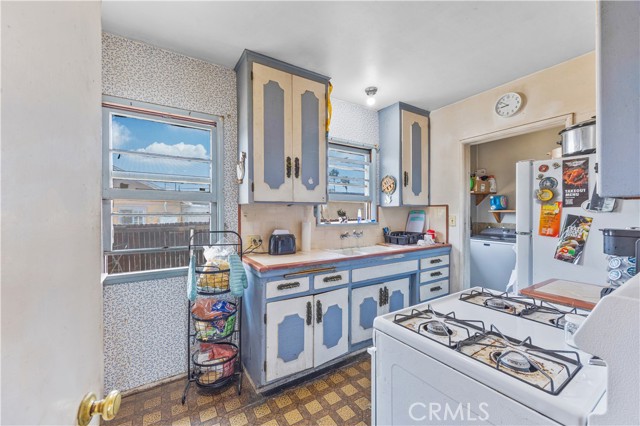 Detail Gallery Image 11 of 12 For 4811 La Rica Ave, Baldwin Park,  CA 91706 - 2 Beds | 1 Baths