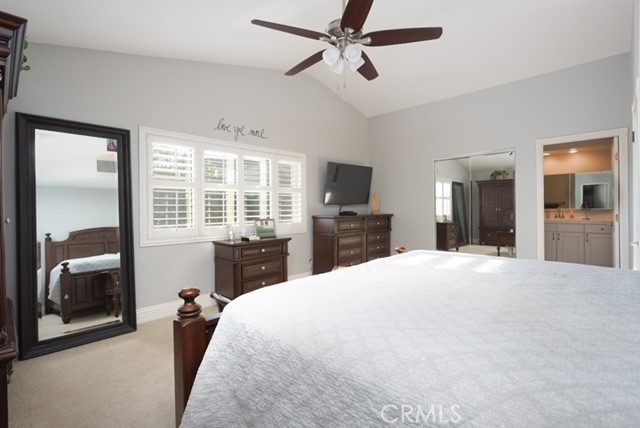 Detail Gallery Image 18 of 39 For 28375 Patricia Hill, Canyon Country,  CA 91387 - 5 Beds | 2/1 Baths