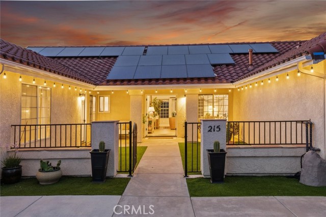215 Meadowlark Road, Paso Robles CA: https://media.crmls.org/medias/f2df7558-8c67-4e42-86b7-ee50171ed2a7.jpg