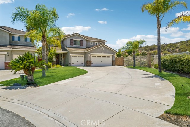 31257 Gatehouse Court, Murrieta CA: https://media.crmls.org/medias/f2e0459d-a894-458f-b113-486d56a8cefd.jpg