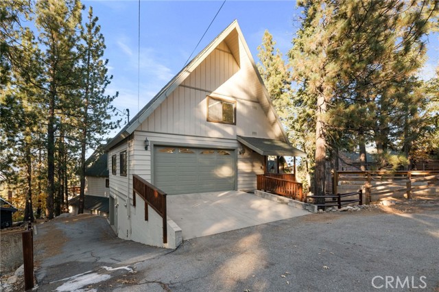 Detail Gallery Image 6 of 36 For 1265 Balsam Dr, Big Bear Lake,  CA 92315 - 3 Beds | 4 Baths