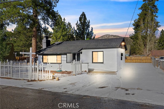 Detail Gallery Image 1 of 1 For 781 W Aeroplane Bld, Big Bear City,  CA 92314 - 2 Beds | 1 Baths