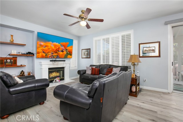 1805 Date Palm Drive, Palmdale CA: https://media.crmls.org/medias/f2e176ae-f22c-4f03-9aea-158a31f3bd57.jpg
