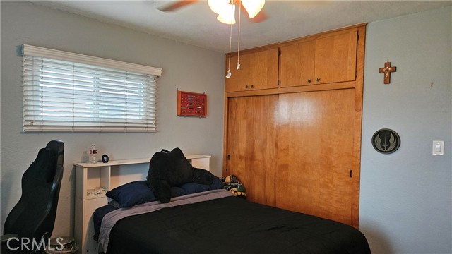 Detail Gallery Image 17 of 29 For 902 W Yale St, Ontario,  CA 91762 - 4 Beds | 1/1 Baths