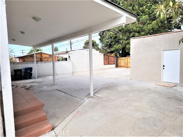 Detail Gallery Image 20 of 23 For 7040 3rd, Los Angeles,  CA 90043 - 4 Beds | 3 Baths