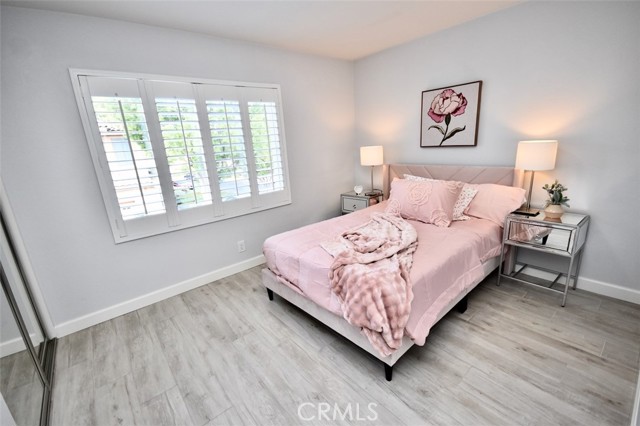 Detail Gallery Image 27 of 51 For 26 Santa Catalina Aisle, Irvine,  CA 92606 - 4 Beds | 2/1 Baths