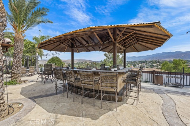 19151 Diplomat Avenue, Corona CA: https://media.crmls.org/medias/f2e36b8e-1ed1-4d55-8040-c04ee3700577.jpg