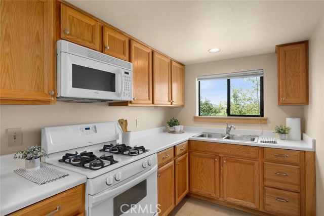 1505 Tiffany Ranch Road, Arroyo Grande CA: https://media.crmls.org/medias/f2e37b5b-818c-4572-9a6a-cba603f73ba9.jpg