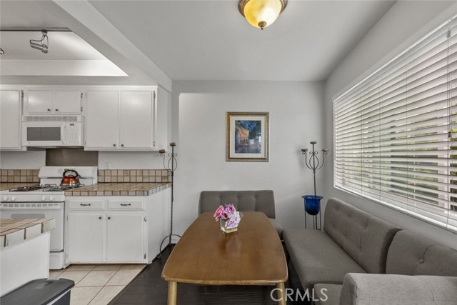 Detail Gallery Image 19 of 41 For 3988 Beethoven St #9,  Los Angeles,  CA 90066 - 2 Beds | 2 Baths