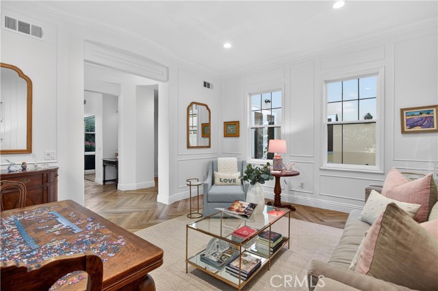 Image 4 of 51 For 38 Winfield Drive