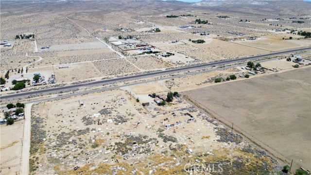22731 Bryman Road, Oro Grande CA: https://media.crmls.org/medias/f2e6201a-c172-43ab-a338-1d255ceddc1f.jpg
