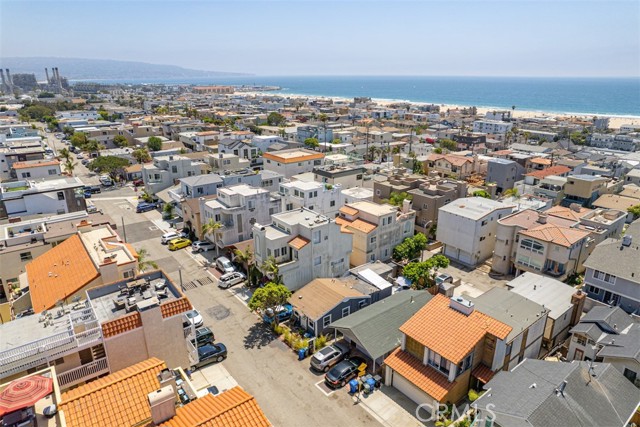 865 Loma Drive, Hermosa Beach, California 90254, 2 Bedrooms Bedrooms, ,1 BathroomBathrooms,Residential,Sold,Loma,SB22119464