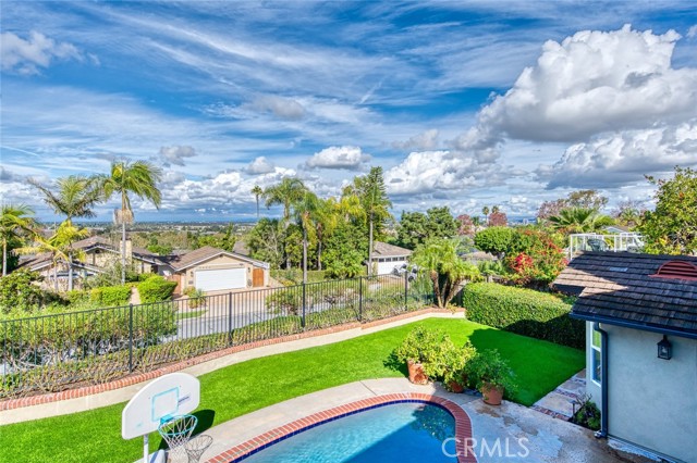 Detail Gallery Image 6 of 24 For 2641 Alta Vista, Newport Beach,  CA 92660 - 4 Beds | 3 Baths