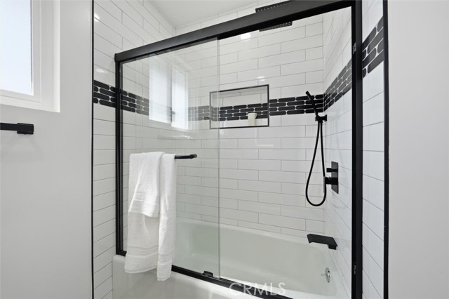 Image 27 of 39 For 4509 Cadison