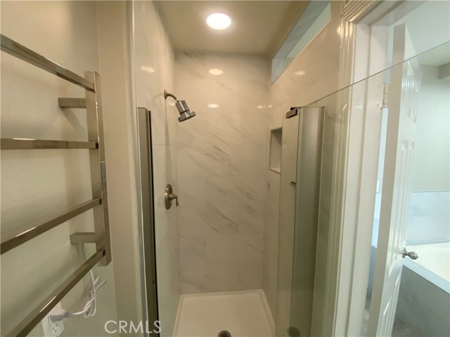Detail Gallery Image 4 of 27 For 2233 Martin #208,  Irvine,  CA 92612 - 1 Beds | 1 Baths