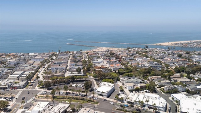 Detail Gallery Image 44 of 45 For 3201 4th Ave, Corona Del Mar,  CA 92625 - 3 Beds | 2/1 Baths