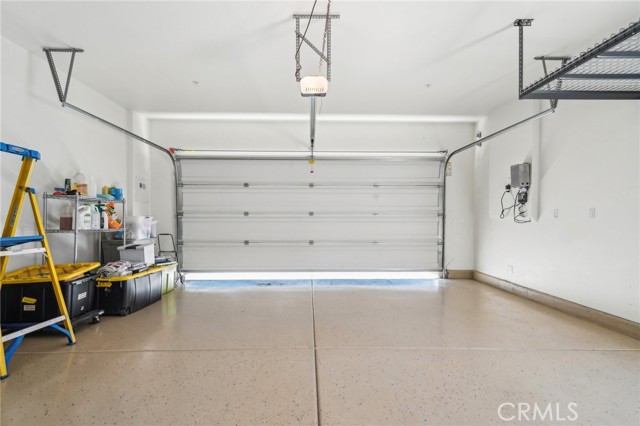 Detail Gallery Image 39 of 40 For 6125 Coopers Hawk Dr, Jurupa Valley,  CA 91752 - 5 Beds | 3/1 Baths