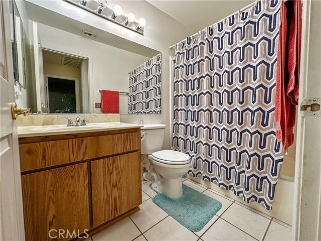 260 E Oasis Street, Blythe CA: https://media.crmls.org/medias/f2e83d08-ea3a-4daf-8d19-81de56490908.jpg