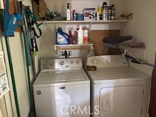 https://media.crmls.org/medias/f2e8f380-5dc0-45e0-b86b-d36bee732e17.jpg?preset=X-Large