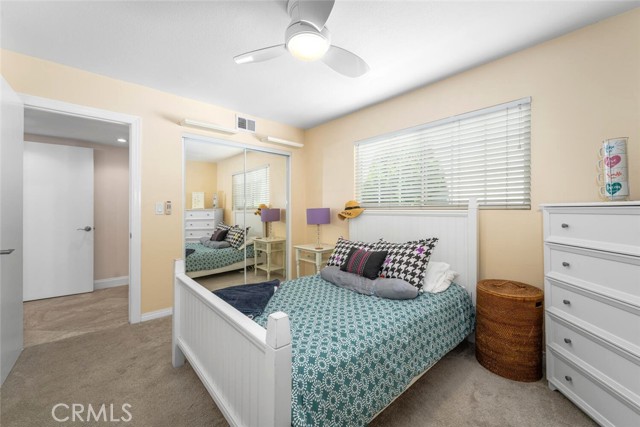 6786 Molokai Drive, Cypress CA: https://media.crmls.org/medias/f2ea4c7e-b197-44a7-bdba-4e5ba94b7227.jpg