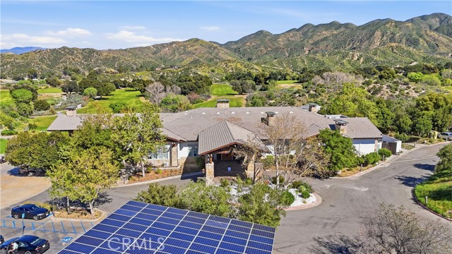 Detail Gallery Image 5 of 69 For 27139 Crystal Springs, Canyon Country,  CA 91387 - 4 Beds | 2/1 Baths