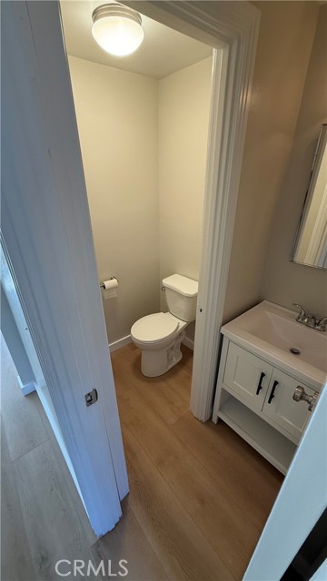 Detail Gallery Image 17 of 34 For 2445 Elden, Costa Mesa,  CA 92627 - 2 Beds | 1/1 Baths