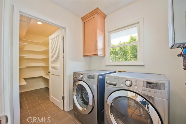 Detail Gallery Image 23 of 44 For 13964 Peach Grove St, Sherman Oaks,  CA 91423 - 3 Beds | 3 Baths