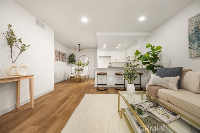 Detail Gallery Image 5 of 17 For 3010 Associated Rd #122,  Fullerton,  CA 92835 - 1 Beds | 1 Baths
