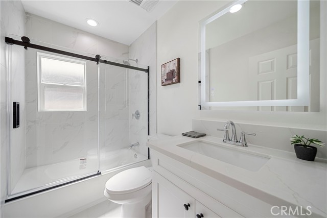 3211 W Jeffries Avenue, Burbank CA: https://media.crmls.org/medias/f2ec750d-f445-4ef9-b96d-ef9740327f65.jpg