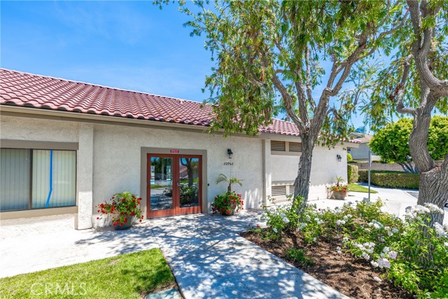 21011 Marin, Lake Forest CA: https://media.crmls.org/medias/f2ec896d-3baa-40ce-8e33-c85996239586.jpg
