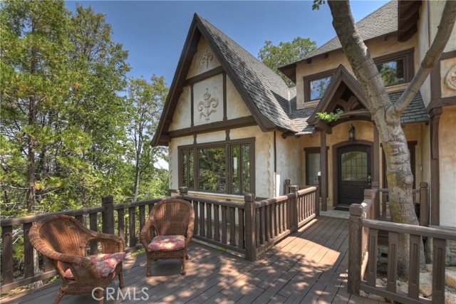Detail Gallery Image 10 of 64 For 28324 Somerset Ln, Lake Arrowhead,  CA 92352 - 4 Beds | 4/1 Baths