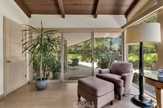 Detail Gallery Image 22 of 67 For 16700 Bosque Dr, Encino,  CA 91436 - 3 Beds | 2/1 Baths