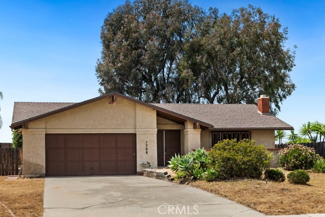Detail Gallery Image 1 of 24 For 1768 Henderson Ct, Vista,  CA 92083 - 4 Beds | 2 Baths