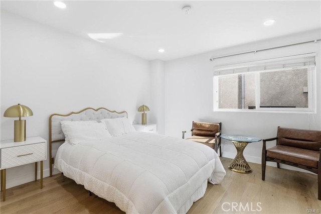 Detail Gallery Image 12 of 28 For 11119 Camarillo #104,  North Hollywood,  CA 91602 - 2 Beds | 2/1 Baths