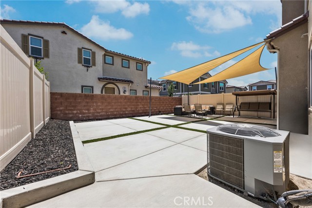 Detail Gallery Image 20 of 29 For 15971 Aventurine Ln, Chino,  CA 91708 - 3 Beds | 2/1 Baths