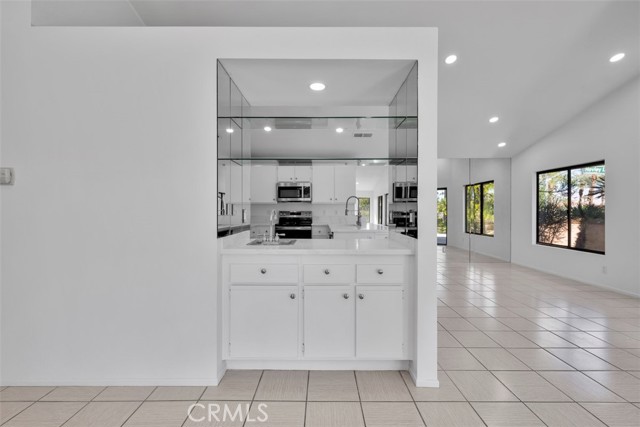 Detail Gallery Image 4 of 47 For 42004 Sand Dune, Palm Desert,  CA 92211 - 2 Beds | 2 Baths