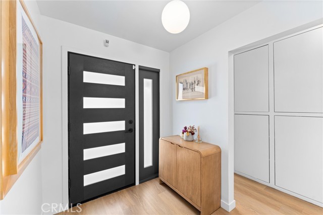 2924 Royal Palm Drive, Costa Mesa CA: https://media.crmls.org/medias/f2f18862-766e-4d2a-9709-81887bd03161.jpg