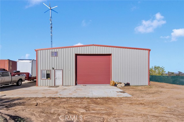 Detail Gallery Image 9 of 40 For 10328 El Centro, Oak Hills,  CA 92344 - 5 Beds | 4 Baths