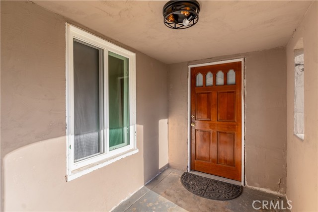 Detail Gallery Image 7 of 22 For 3367 Holding, Riverside,  CA 92501 - 2 Beds | 2 Baths