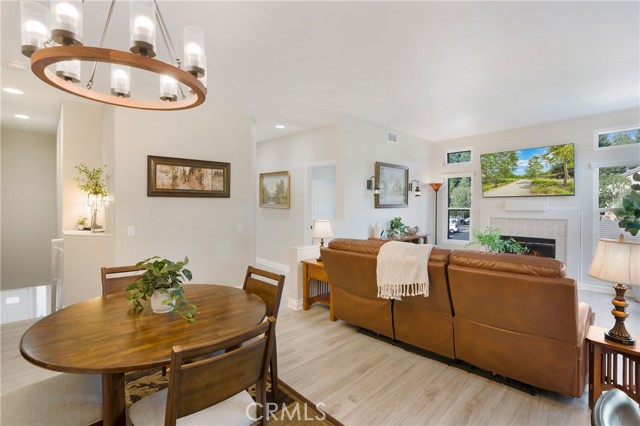 Detail Gallery Image 5 of 51 For 1211 S Country Glen Way, Anaheim,  CA 92808 - 2 Beds | 2 Baths