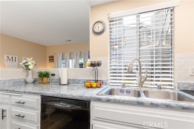 Detail Gallery Image 9 of 26 For 770 E San Bernardino Rd #1,  Covina,  CA 91723 - 2 Beds | 2 Baths