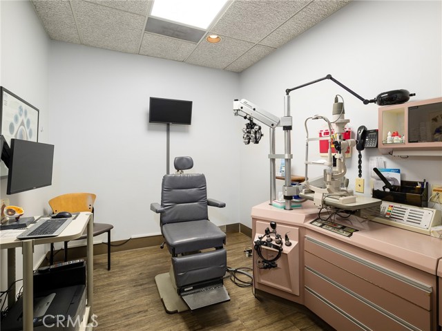 Image 12 of 39 For 571 7th Street