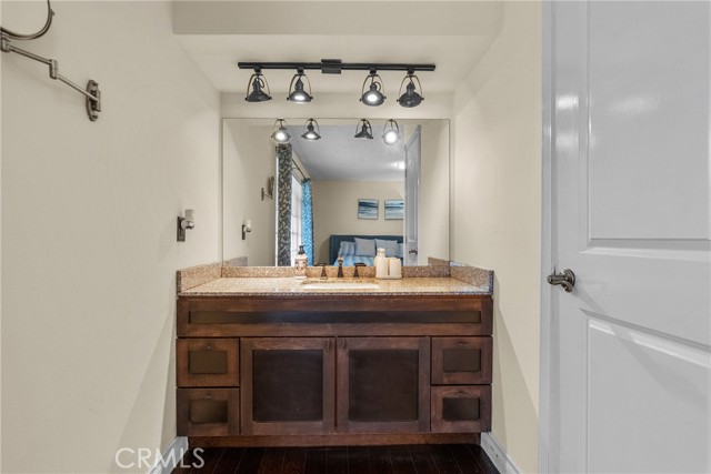 Detail Gallery Image 35 of 59 For 9558 Swinton, North Hills,  CA 91343 - 3 Beds | 2 Baths