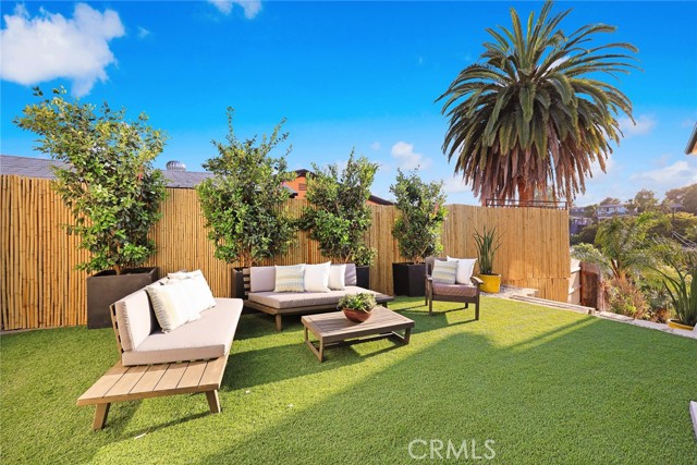 1871 Heidleman Road, Los Angeles CA: https://media.crmls.org/medias/f2f5c7d8-9718-4bda-98b3-c2dd158f8525.jpg