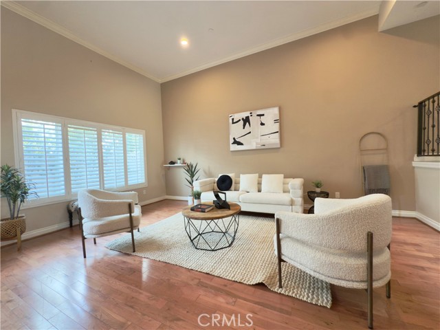 Detail Gallery Image 2 of 17 For 5241 Colodny Dr #403,  Agoura Hills,  CA 91301 - 3 Beds | 2/1 Baths