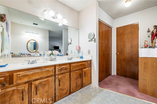 Detail Gallery Image 31 of 38 For 6784 N Valentine Ave, Fresno,  CA 93711 - 3 Beds | 2 Baths