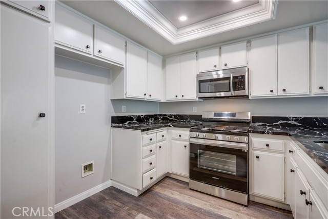 Detail Gallery Image 17 of 47 For 155 N Singingwood St #34,  Orange,  CA 92869 - 2 Beds | 2 Baths