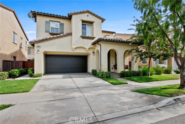 272 W Weeping Willow Ave, Orange, CA 92865
